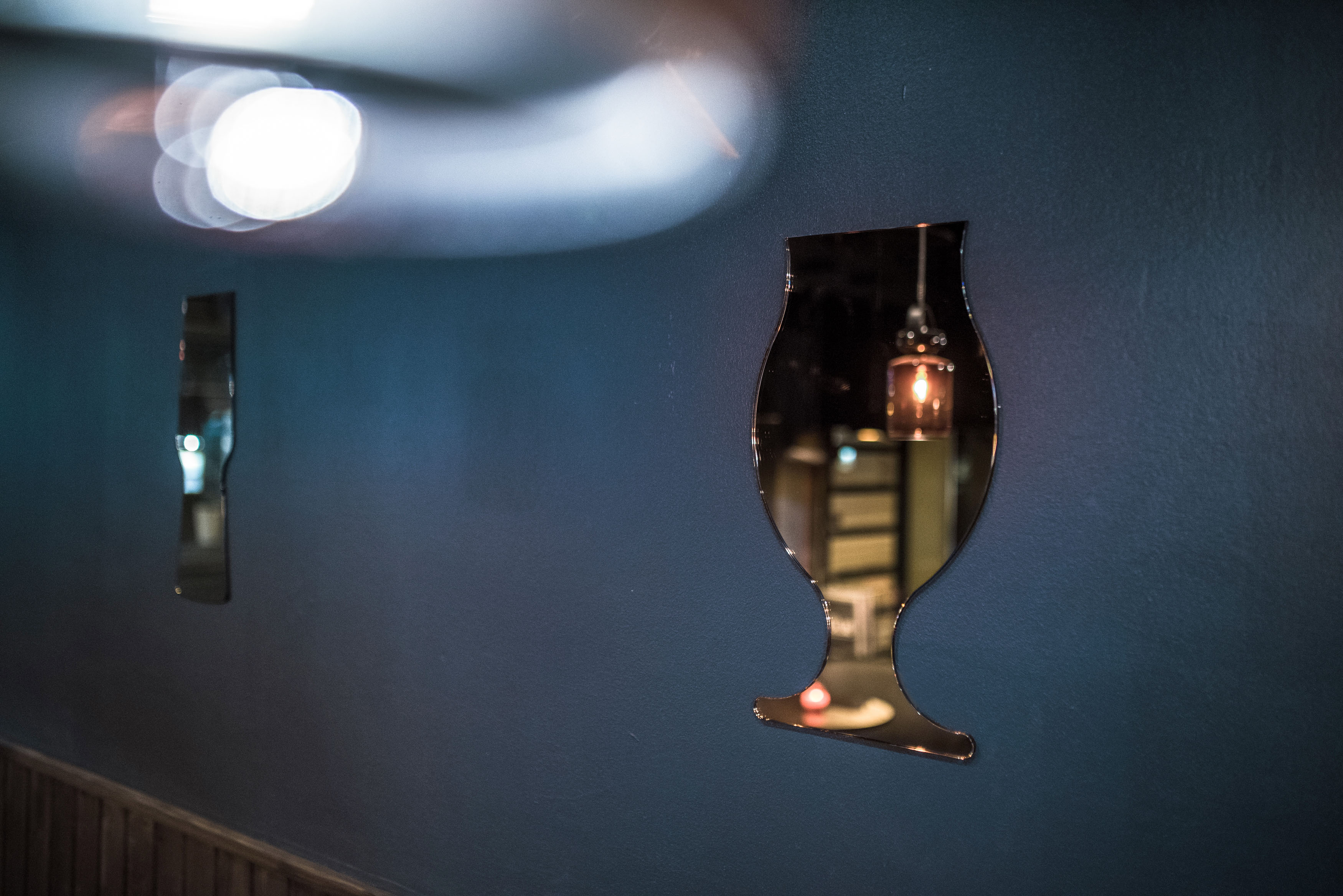 Black Door bar colour mirror glasses